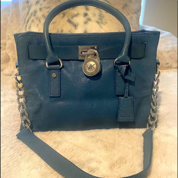 Michael Kors Handbags - Michael Kors Purse 👜